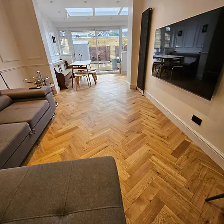 Wembley London Lovely 6 Bed House Sleeps Up To 14 Экстерьер фото